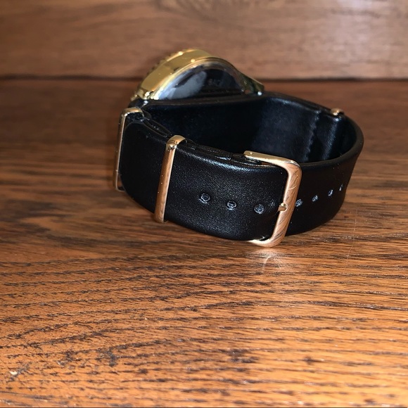 Mens Watch - Picture 2 of 3